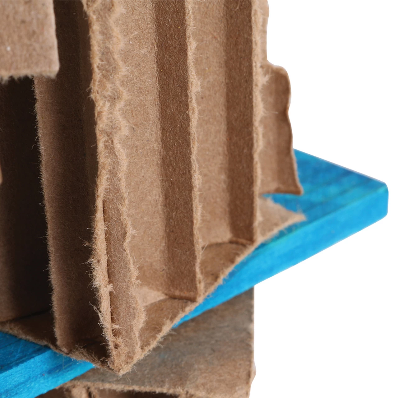 Sombrero Shreddable Parrot Toy - Image 6